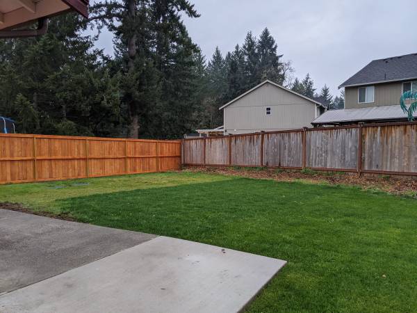 $1,995 / 2br - 1026ft2 - 2 Bedroom, 1.5 Bathroom Townhouse- Garage, Fenced Yard, W/D! (Spanaway)63850641087105121