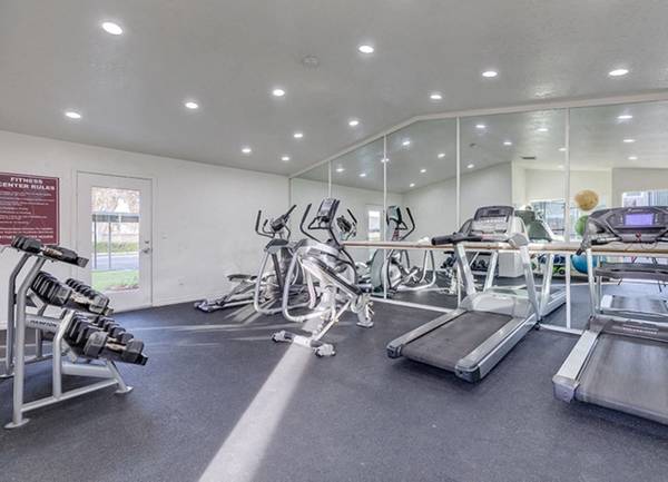 $1,905 / 1br - 644ft2 - Área de juegos, lavavajillas, electrodomésticos actualizados (401 W. Pine Ave, Lompoc, CA)63663989996547123