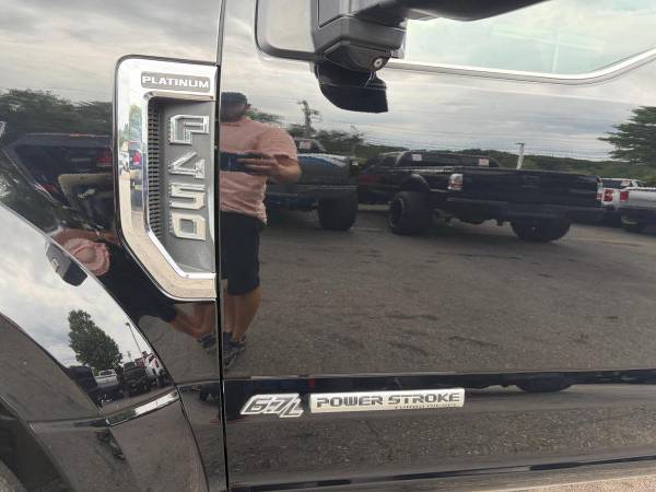 2017 Ford Super Duty F-450 - Photo 12