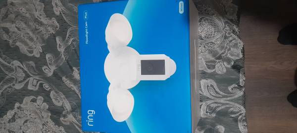 Ring floodlight cam plus 1
