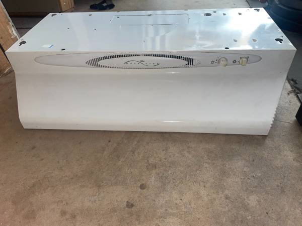 30"Nutone Whispaire White Range Hood 1