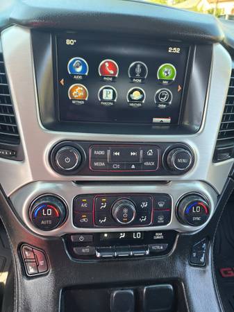 GMC 2016 YUKON  XL ,  PRIVATE owner - $23,500 (Los angeles)63441175371649123