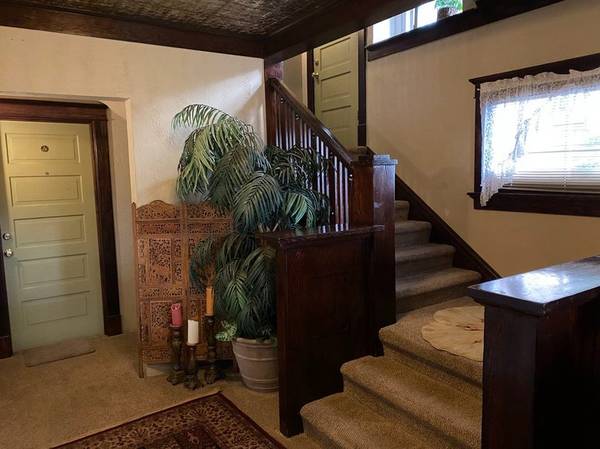 Studio Apartment in Historic Victorian South Hill 1