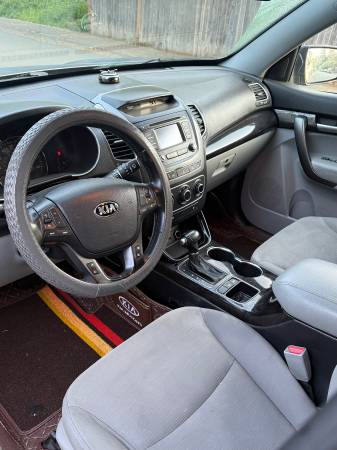 2015 Kia Sorento LX AWD (98k millas originales) - $3,650 (Bothell)63654707365761124