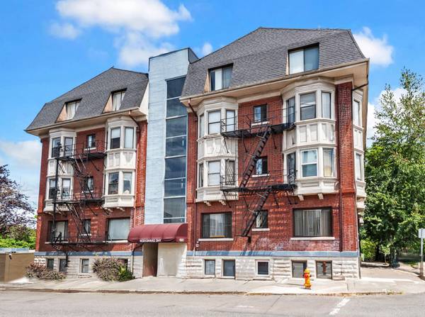 $1,099 / 1br - Controlled Access, High Ceilings, Onsite Elevator - Stylish Interior (Goose Hollow on 14th)64038886583554123
