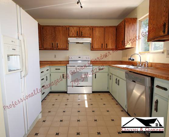 $1,995 / 3br - 1440ft2 - Delightful bi-level home in Cheyenne Meadows63686746378497124