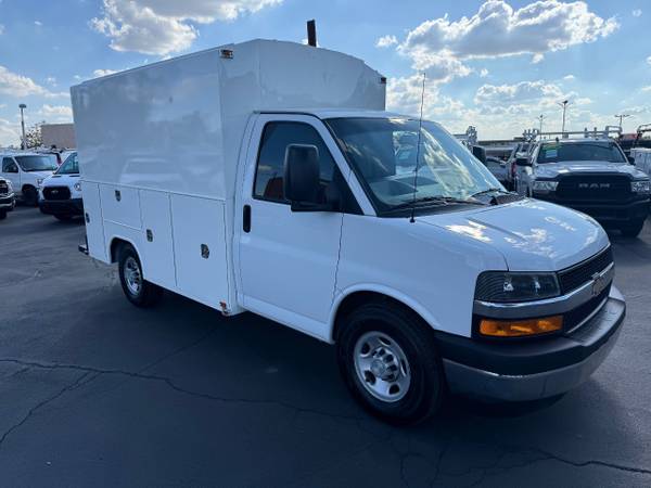 2018 Chevrolet Express 3500 KUV Furgón de servicio/utilidad/Camioneta - $29,995 (Mesa)63490572445827122
