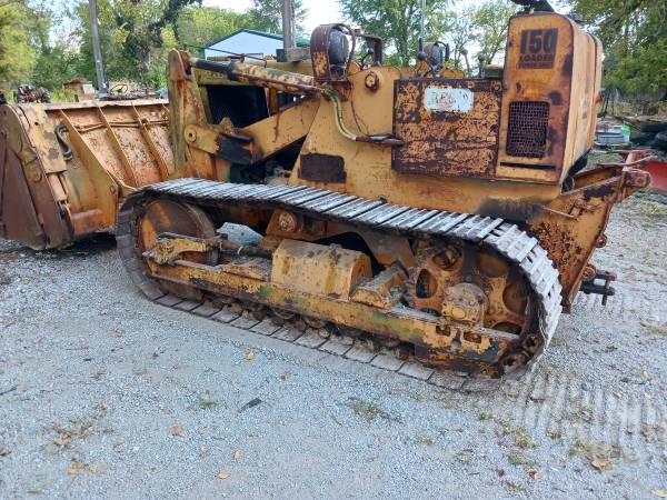 International Model 150 Trackloader Dozer 1