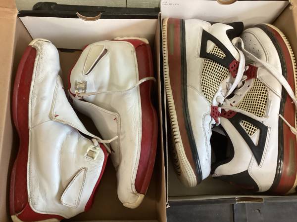 2 Pair Jordan tennis shoes 1