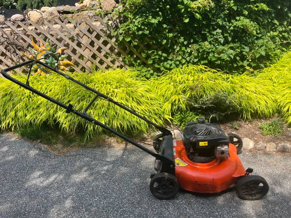 Lawnmower.  Snowblower 1