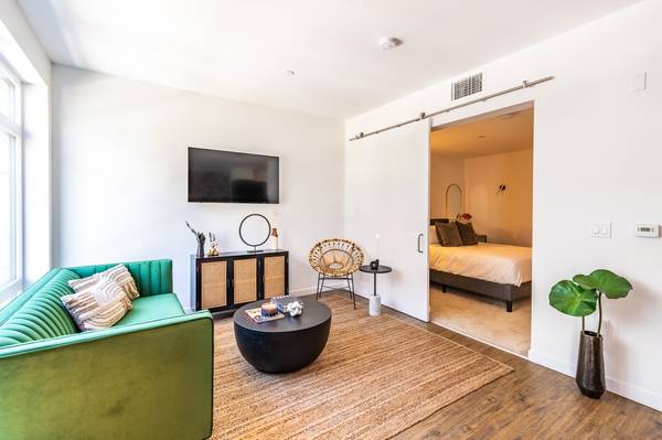 $3,750 / 2br - 1107ft2 - 2Months FREE* HUGE 2Bdrm 1107 sq ft, AMAZING Kitchen- Available NOW! (oakland downtown)63664186270721123