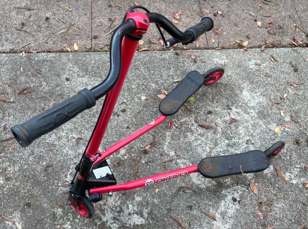 Fliker S3 Yvolution scooter 1