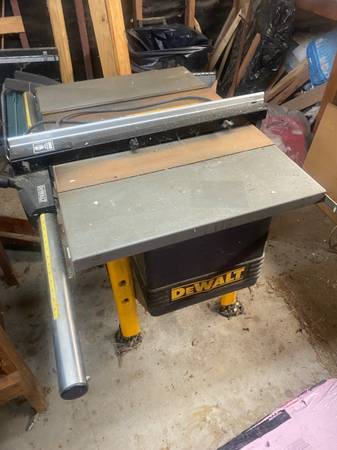 Dewalt DW746 Table saw 1