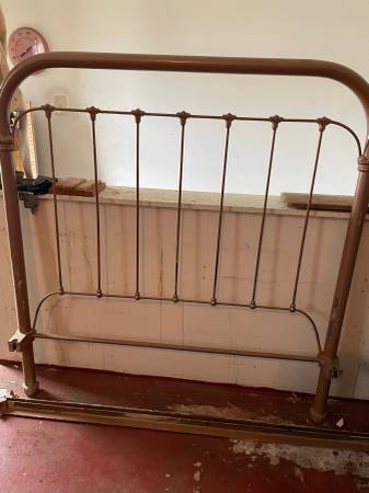 Iron Bed frame - Full size 1