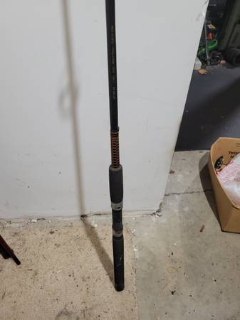 6'6" medium heavy ugly stik 1