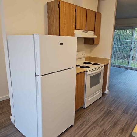 $2,286 / 2br - 900ft2 - Cuddle with your pets in our cozy 2 Bed / 1 Bath. Visit today! (Poulsbo)63808008235649122