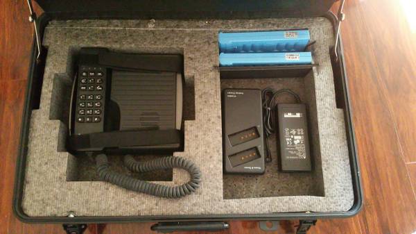 Thrane & Thrane TT-3080A Capsat Messenger Satellite Phone 1