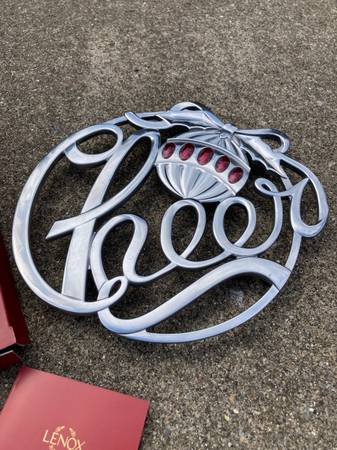 Lenox Fancy Christmas Cheer Trivet - Formal, Fancy, Holiday 1