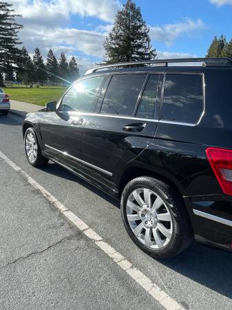 2012 Mercedes GLK 350 - $8,900 (San Jose)63617813865731124