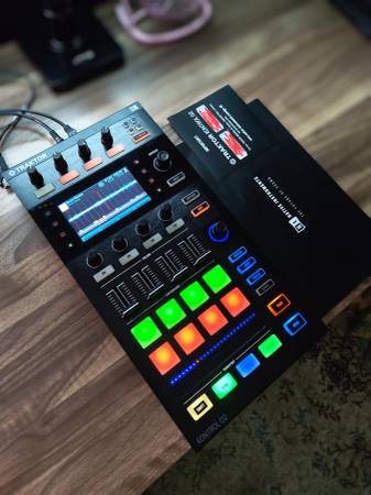 TRAKTOR KONTROL D2 HW DJコントローラー Amazon.com: Native Instruments Traktor Kontrol D2 DJ