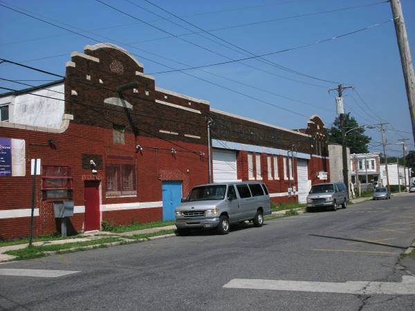 FOR SALEWarehouse55,000Sq.Ft,10units,rent $283,000/yr,$4mil,cash buyer 1