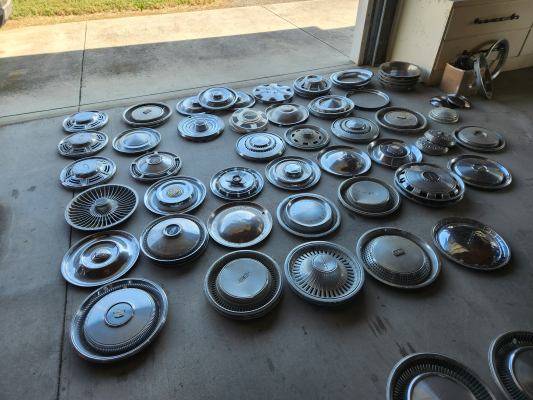 Assorted Hubcaps. Dodge,Plymouth,Ford,Chevy,Buick,Rambler,etc 1