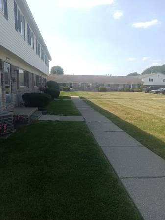 $1,195 / 2br - Stop by and APPLY!! (Taylor)63926725660290121