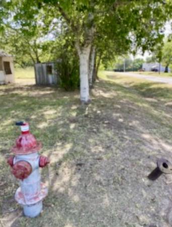 $275,000 4.75 Acres, 2 Houses on Property (Yorktown, Tx)64038877675395121