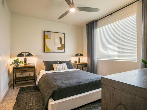 $2,350 / 3br - 1336ft2 - 9 ft Ceilings, In-Home Washer & Dryer, Central Heating and Cooling63806069093633124