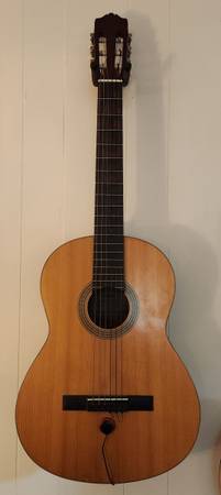 Yamaha CG-40MA Classical Guitar 1