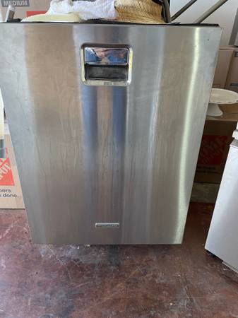 24” Stainless Kitchen Aid Dishwasher 1