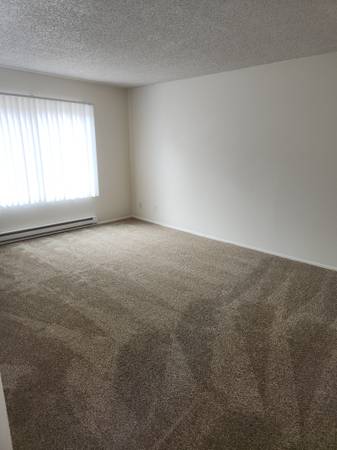 $1,400 / 2br - 880ft2 - Spacious Apartment On Halsey Summit (Gresham/Portland)63831397845761124