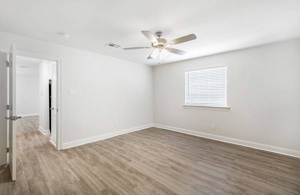 $1,395 / 1br - 649ft2 - Your Renovated Bucktown Home Awaits - Tour Today (Metairie)63792268478977124