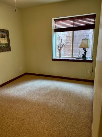 $1,100 / 2br - 900ft2 - NW Colorado Springs Home Share63686691447811120