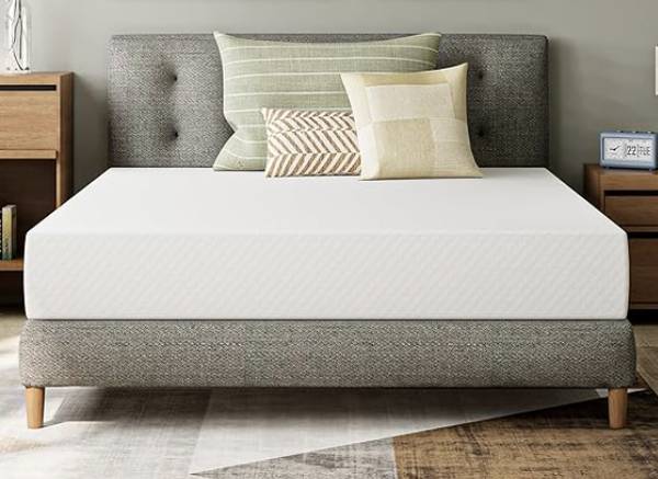 Queen Mattress - Memory foam, Excellent condition 1