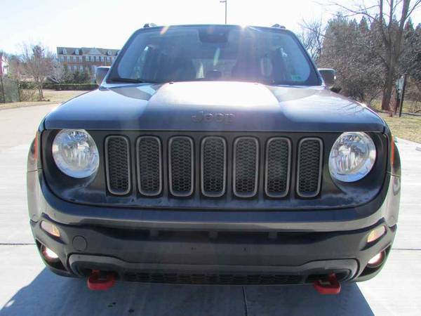 2017 Jeep Renegade 4x4 Trailhawk Tigershark 2.4L I4 180hp - $8,984 (Purcellville)63440055713153122