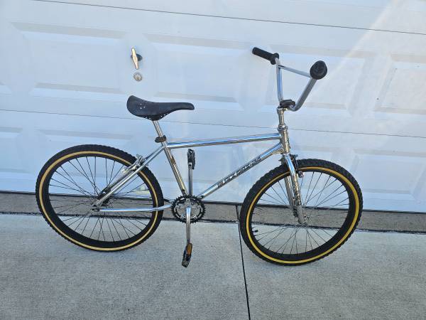 1983 Concord Black Max Pro 24 1