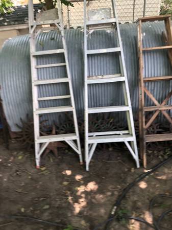 Step ladders 1