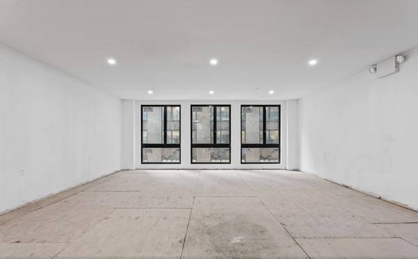 $7,500 / 2500ft2 - Beautiful New Midtown Office in the Garment District (Midtown West)64033633211137121