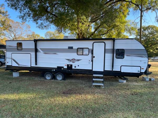 Two bedroom camper 1