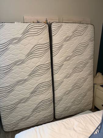 Twin mattresses 1