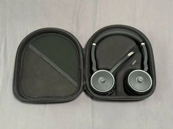 Jabra Evolve 75 Headset 1