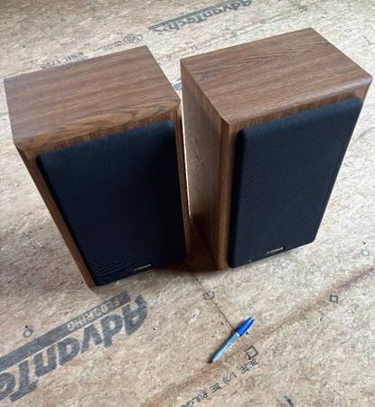 Speaker, Pair, Fisher - $60 (Chester,NH)63471426417025121
