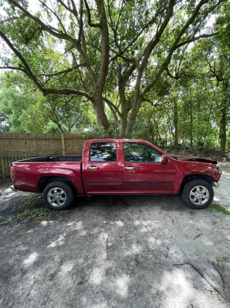 2010 GMC CANYON.(VORTEC 4 CYLINDER IN LINE..4 DOOR RUNS.FRONT DAMAGE.. - $2,600 (JAX. FL)63470246337921121