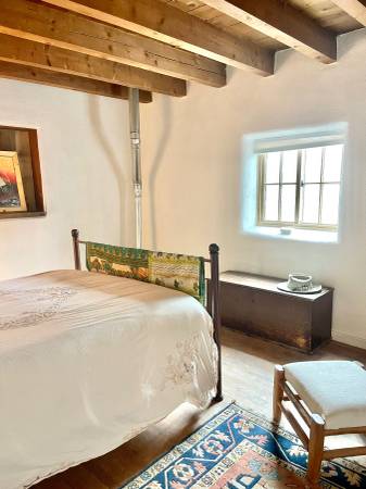 $3,400 / 2br - 1000ft2 - 2BD 2BTH Walk to Plaza (Town of Taos)63659867237889122