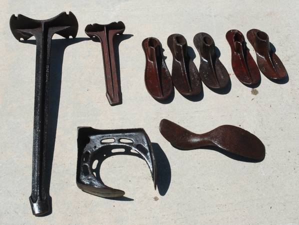 Vintage Shoe Cobbler's Cast Iron Stands, Anvil, 5 Shoe Last/Forms 1