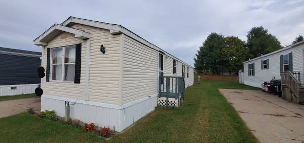 $22,000 / 2br - Mobile Home For Sale By Owner (Middleville)64180501968643121