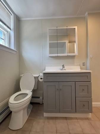 $2,900 / 3br - 1100ft2 - 3 Bedroom apartment (Orient Heights)63828338059521123