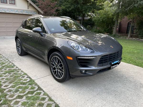 2018 Porsche Macan S - Gris Ágata - $34,000 (Brookfield)63493739100161122