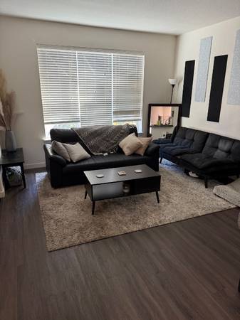 $1300.00 / 1br - Open furnished room in modern townhouse neark Intel/Nike63831466554499124